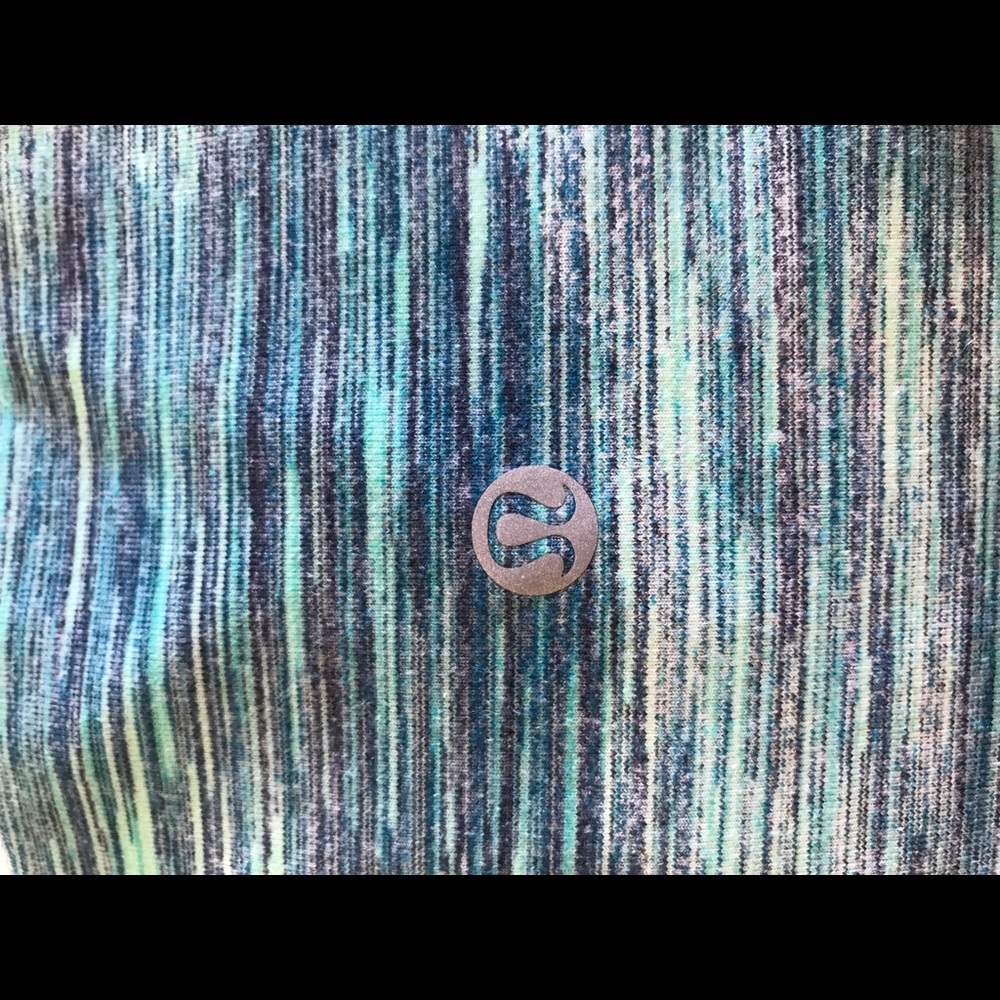 Lululemon 28” high waisted leggings Size 6